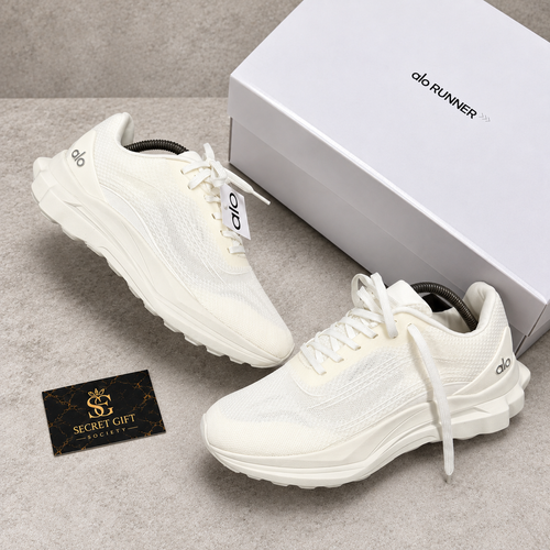 (PRE ORDER) ALO RUNNER - WHITE — Secret Gift Society